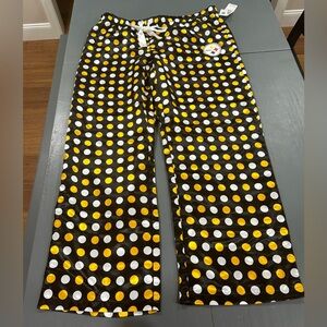 Woman’s XL Steelers sleep pants